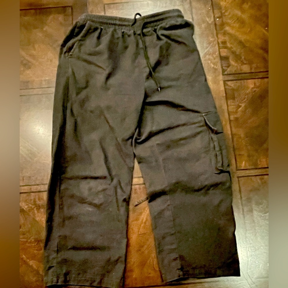 LARGE BLACK CARGO PANTS